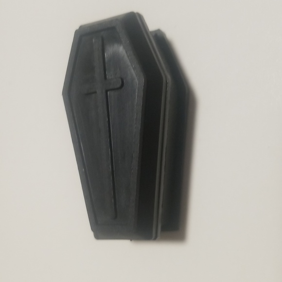 Body percing coffin box - Picture 2 of 2